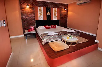 Hotel Zen Ladprao Soi 71 Banguecoque